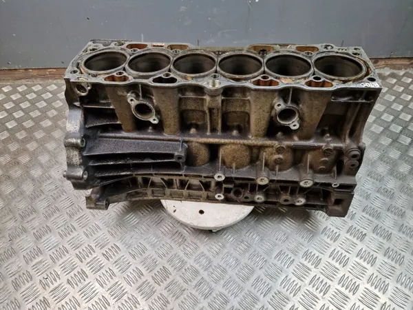 Bloco Motor Volvo Usado OEM 6G9N-6010-AG 3.2 R6 image 6
