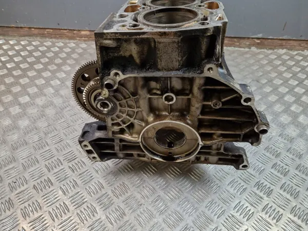 Bloco Motor Volvo Usado OEM 6G9N-6010-AG 3.2 R6 image 7