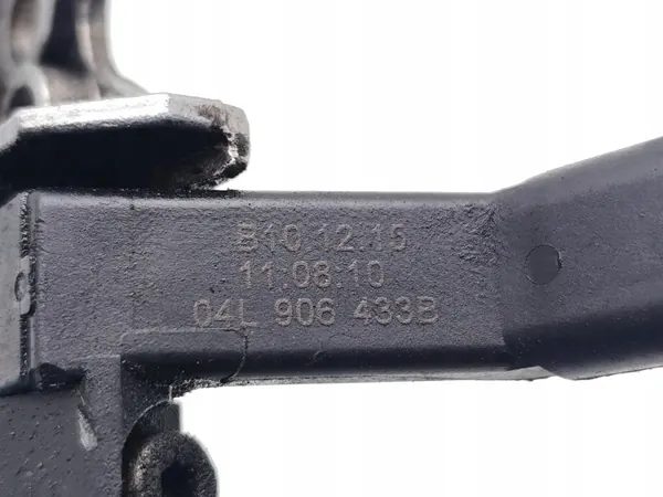 Kampiakselin öljytyyny OEM 04L103173A Skoda Octavia image 7