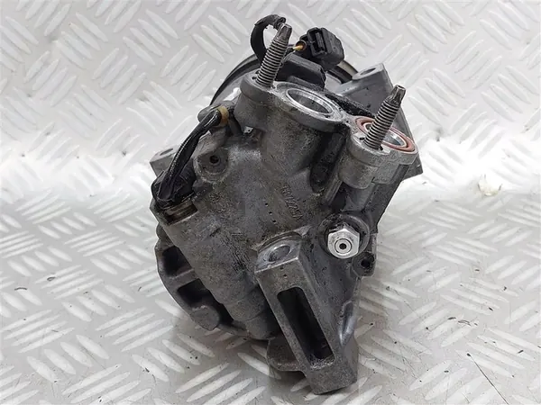 VOLVO S60 V60 V90 S90 2.0 T5 Air Conditioning Compressor 32260849 image 3