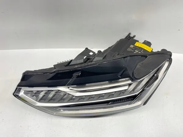 Farol dianteiro esquerdo Matrix Laser Full LED Audi A7 S7 2018- image 2