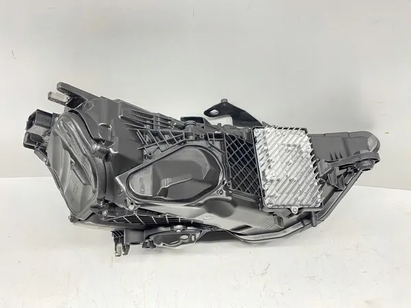 Farol dianteiro esquerdo Matrix Laser Full LED Audi A7 S7 2018- image 6