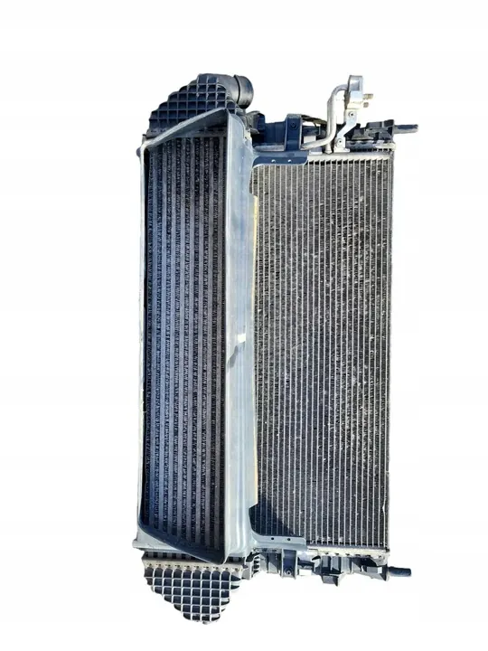 Radiador completo VOLVO V50 1.6L Diesel 2009 OEM 31356000 image 5