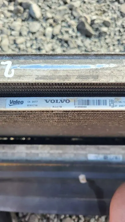 Radiador completo VOLVO V50 1.6L Diesel 2009 OEM 31356000 image 6