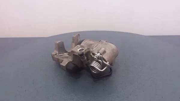 RENAULT LAGUNA II 1.9 DCI VASEN TAKAJARRUPURISTIN ABE CZH1238 image 4