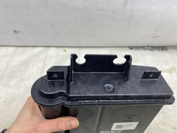 Volvo XC40 T5 Koolstoffilter OEM 32203645 image 3