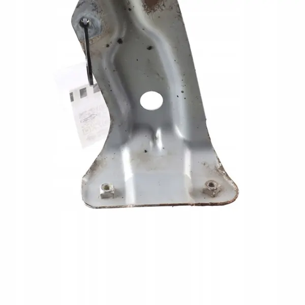 VW Golf Mk5 Kotflügelhalter vorne links OEM 1K6821135 image 3