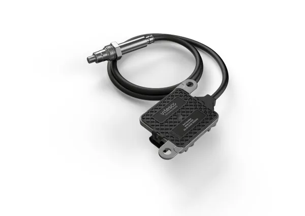 NOx-sensor, AdBlue-injektor AAA2153500077 begagnad image 2