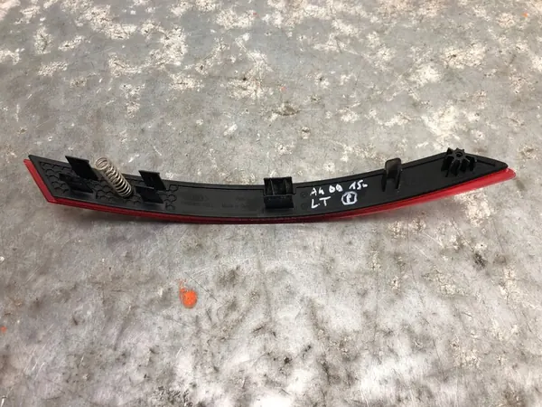 Vasen Takapuskuriheijastin Audi A4 B9 8W0945105D image 3