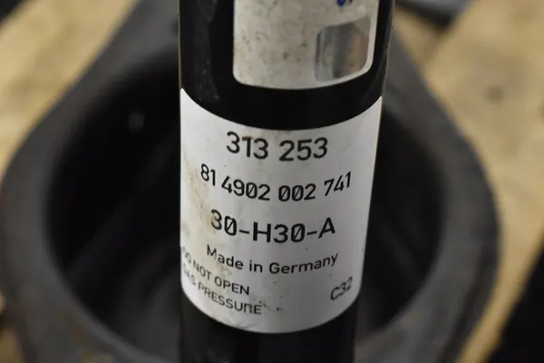 Mozzo di sterzo posteriore destro Audi Q3 8U Tiguan II 5N image 3