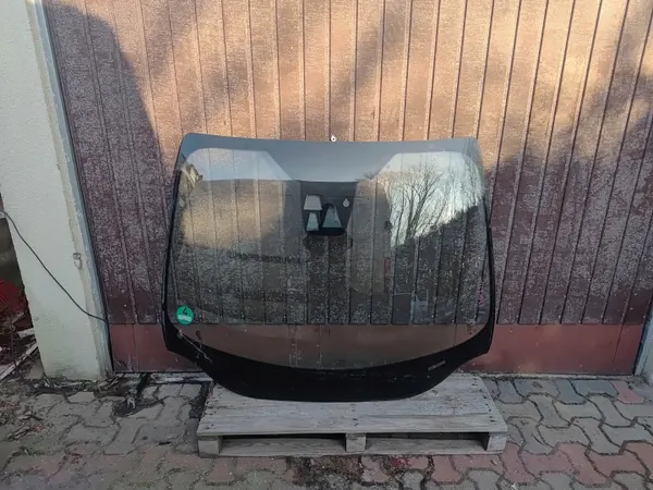 FOCUS MK3 uppvärmd framruta med sensor och kamera image 2