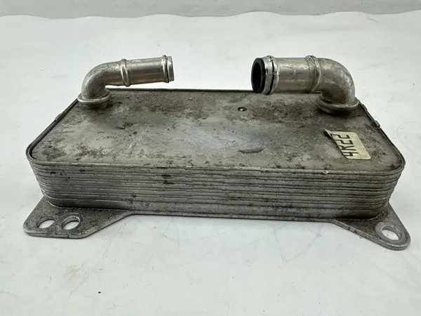 Volkswagen Golf VIII 2021 Öljynjäähdytin image 3