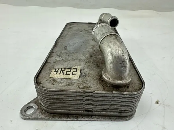 Volkswagen Golf VIII 2021 Öljynjäähdytin image 4