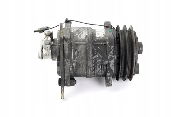 Compressor Iveco usado OEM 102125 image 7