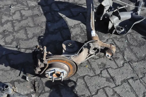 Opel OE achterasbalk OEM 273269 voor Mokka I image 4