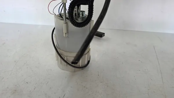 Brandstofpomp Renault Grand Espace IV Lift 2.0T Turbo OEM image 5