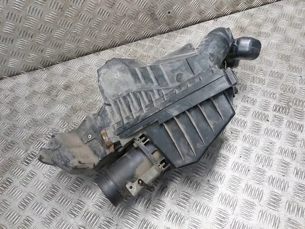 Suodattimen kotelo + ilmamassamittari Nissan Primera P12 image 3