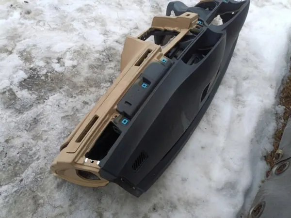 BMW E90/E91 Armaturenbrett OEM Wrakowisko-28043- Hell image 6