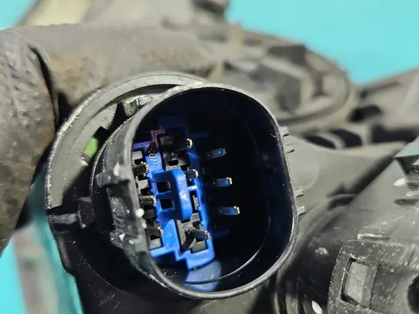 Faros derecho Hyundai Tucson III 15-20 OEM 92102-D7 image 8