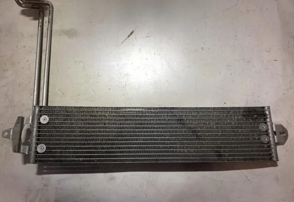 Begagnad oljekylare OEM 7L0317019B för Audi Q7 3.0TDI image 4