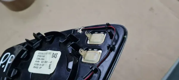 Audi OEM 8Y0857536C Spiegelglas Rechts Voor image 4
