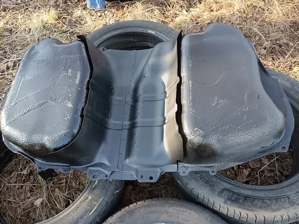 Réservoir de carburant Mitsubishi Lancer Evolution X image 8