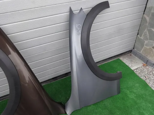 Mercedes-Benz OE A2138800018 Framskärm Höger image 4