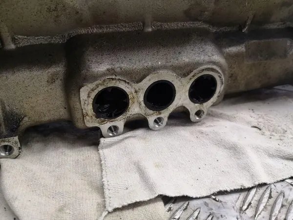 Maserati Quattroporte 2004 Vevhusfäste image 7