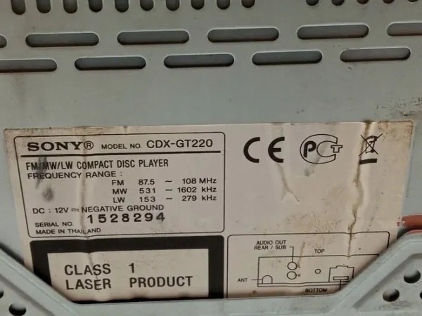 Radio SONY CDX GT220 para VW Lupo I (1998-2005) image 6