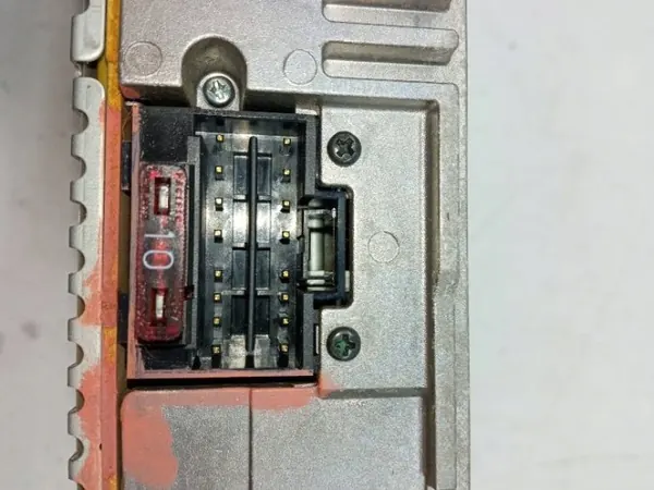 Radio SONY CDX GT220 para VW Lupo I (1998-2005) image 7