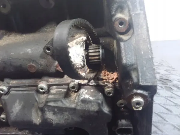 AUDI A4 B8 1.8 TFSI Motorblock OEM 06H103021L image 8