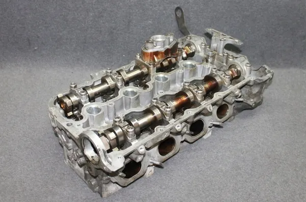 BMW F01 F07 F10 F12 5.0i N63B44A Cabeza de Cilindro Derecha 1-4 image 2