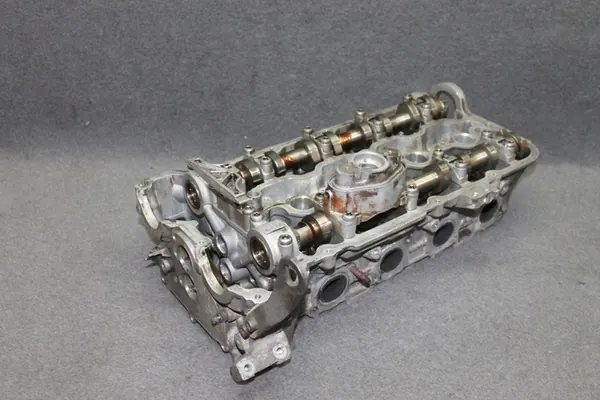 BMW F01 F07 F10 F12 5.0i N63B44A Cabeza de Cilindro Derecha 1-4 image 3