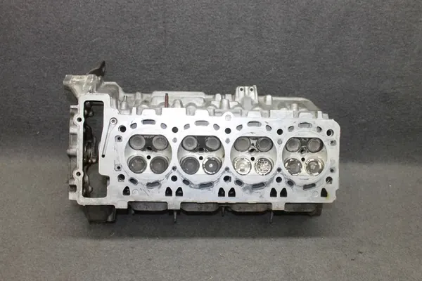 BMW F01 F07 F10 F12 5.0i N63B44A Cabeza de Cilindro Derecha 1-4 image 5