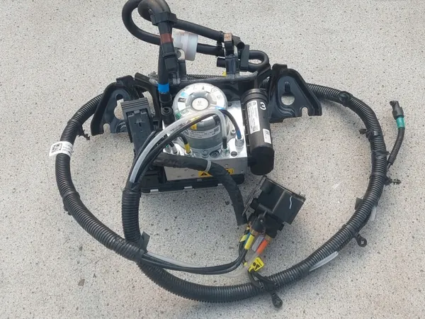 Pompe suspension air OEM 68462119AN 2603 Jeep image 2