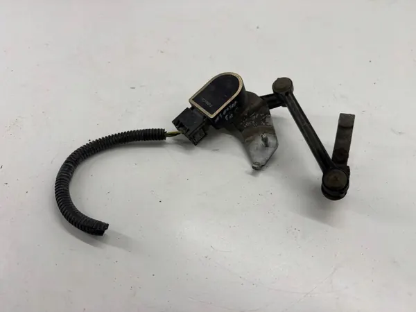 Sensor de nivel Volvo OE 31288273 - Usado image 3