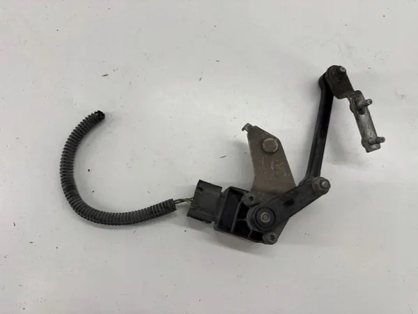 Sensor de nivel Volvo OE 31288273 - Usado image 4
