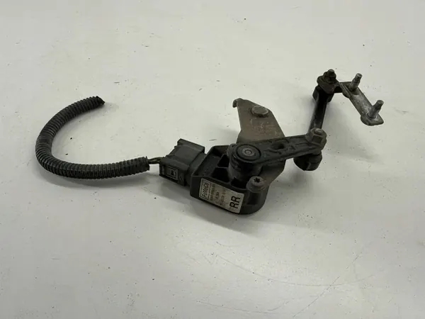 Sensor de nivel Volvo OE 31288273 - Usado image 5