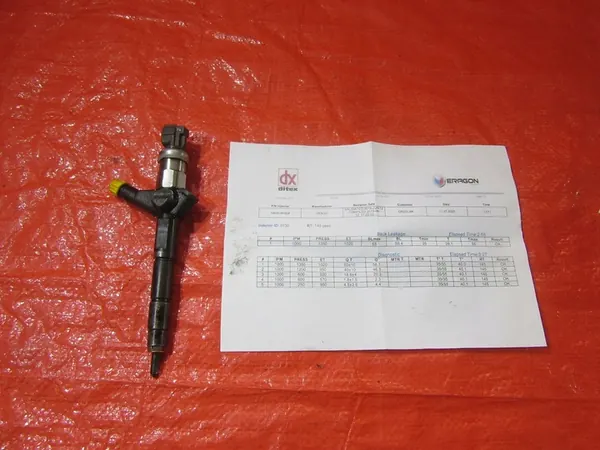 Nissan X-Trail 2.2D Injektor OE 16600-8H800 image 2