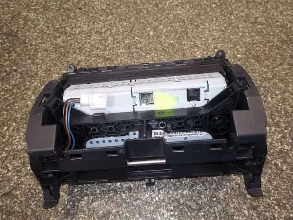 Écran de navigation OEM A2046800931 pour Mercedes C W204 image 5