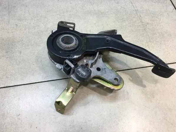 Handbremsenpedal Phaeton 3.2 V6 image 3