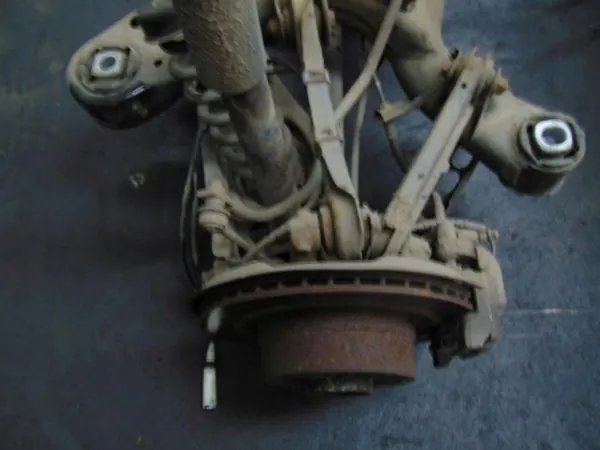 OEM 383906 Hinterachsschwinge für BMW E88 image 5