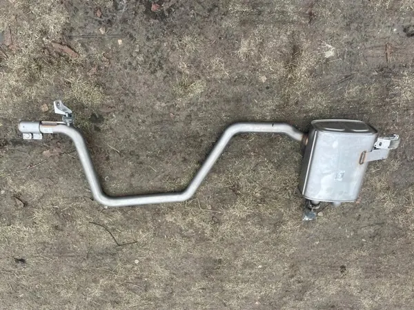 Audi Q3 F3 2024 Vaimennin OEM 83A253181D image 3