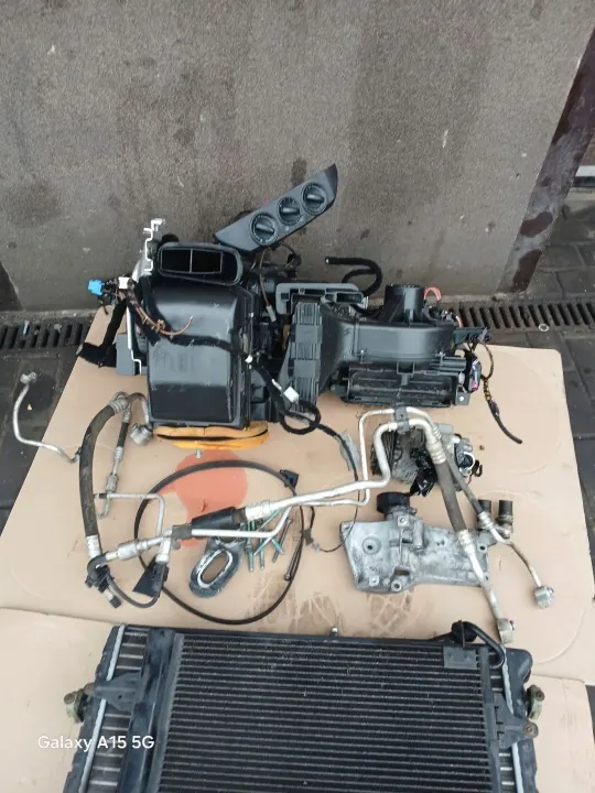 Sistema de aire acondicionado completo OEM KLIMATYZACJA VW Polo 9N image 3