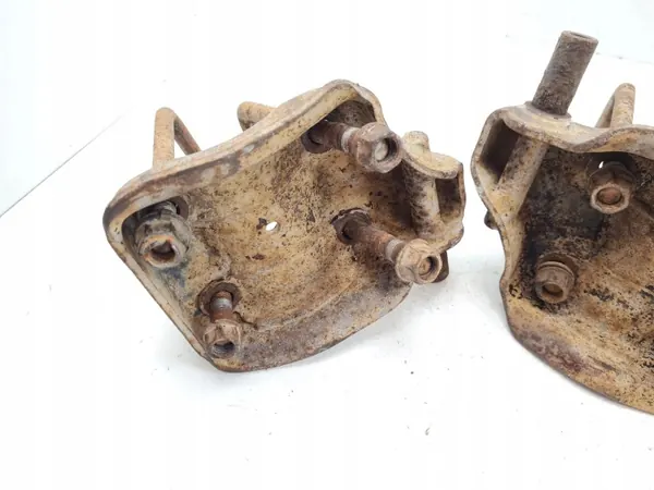 Toyota Hilux Hinterfeder OEM MAM56864 - Gebraucht image 3