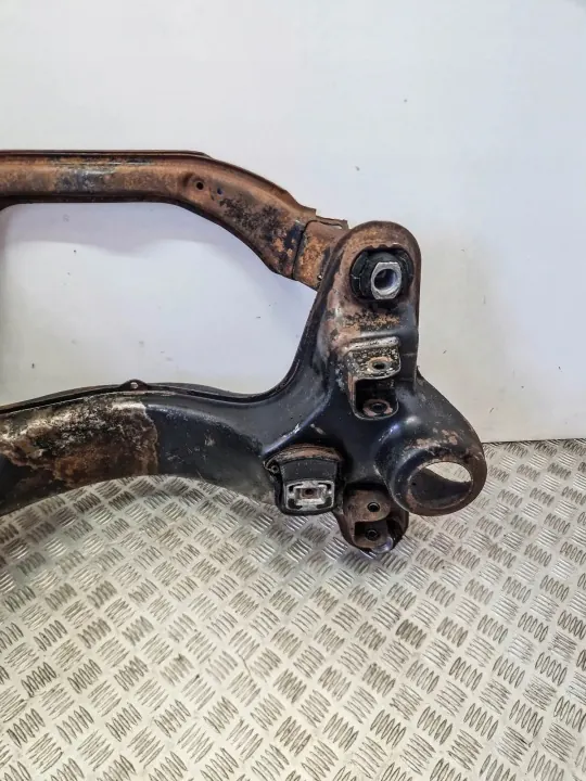 Traverse avant OEM 1073300942 pour Mercedes 107 SL/SLC image 4