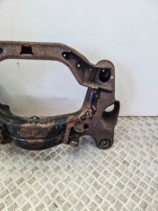 Traverse avant OEM 1073300942 pour Mercedes 107 SL/SLC image 8