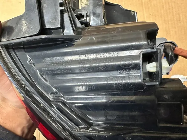 Luz trasera izquierda Mazda CX-5 II image 5