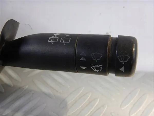 Gecombineerde schakelaar Spider Ford Fiesta Mk4 1995-2002 OEM image 2