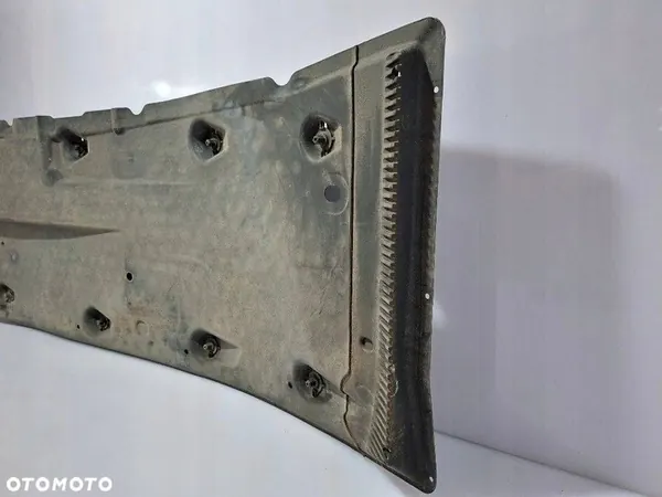 A3 8P GOLF VI LEON 1P OCTAVIA Underbody Shield Höger OEM image 7